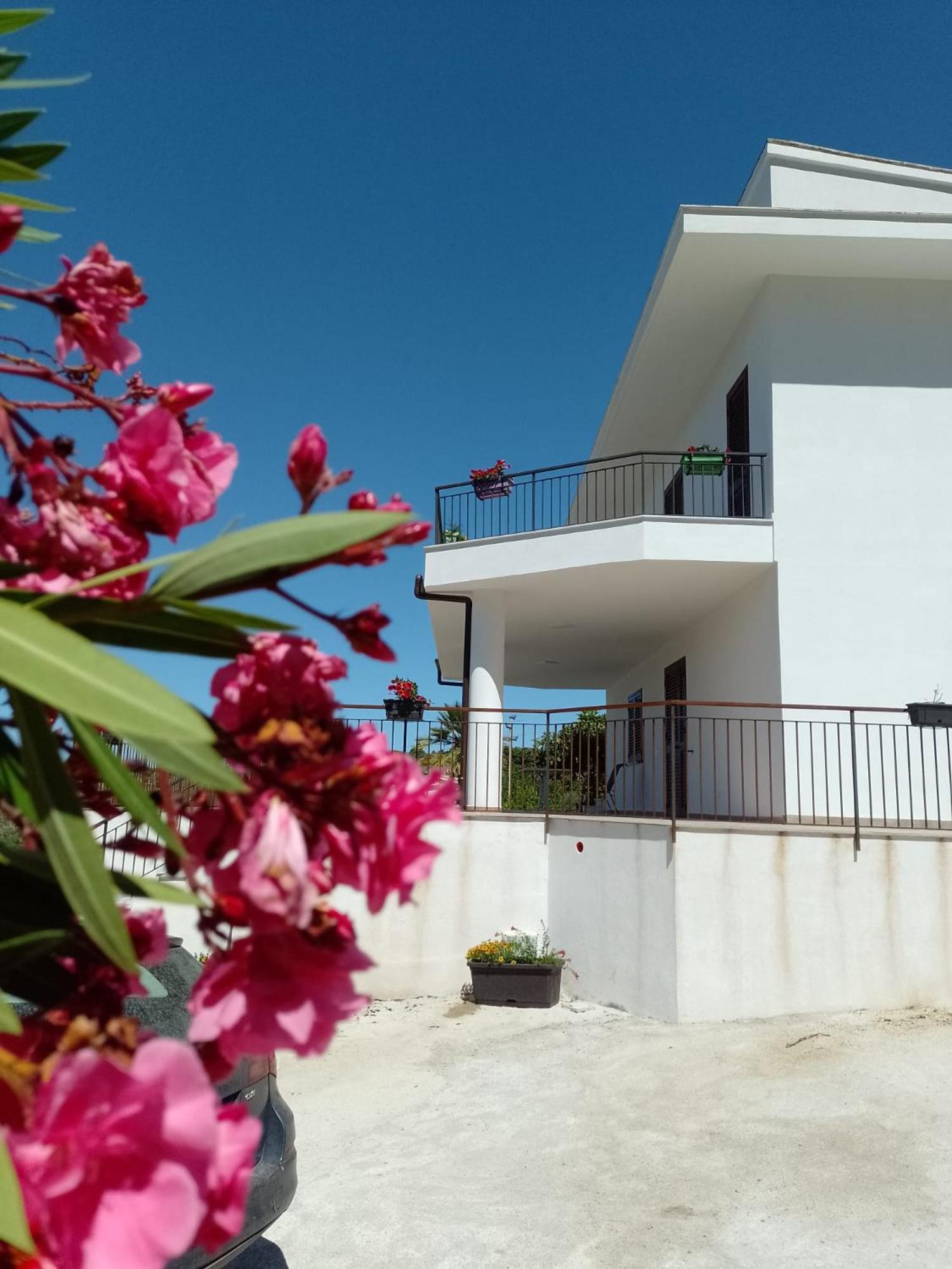 Granatelli Holiday Home Altavilla Milicia Ngoại thất bức ảnh
